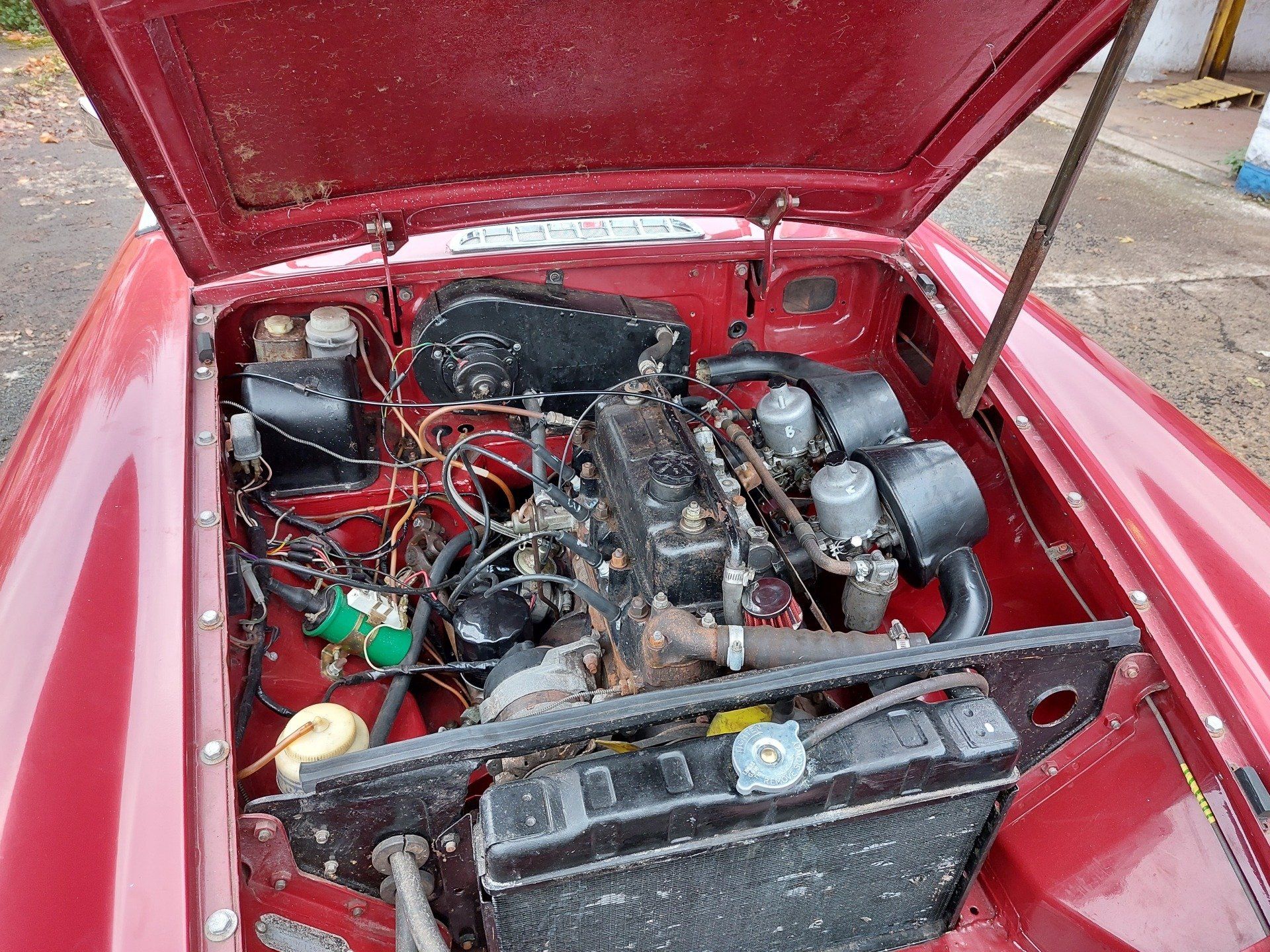 Tuning a Classic MGB by AG Classic Car Tuning
