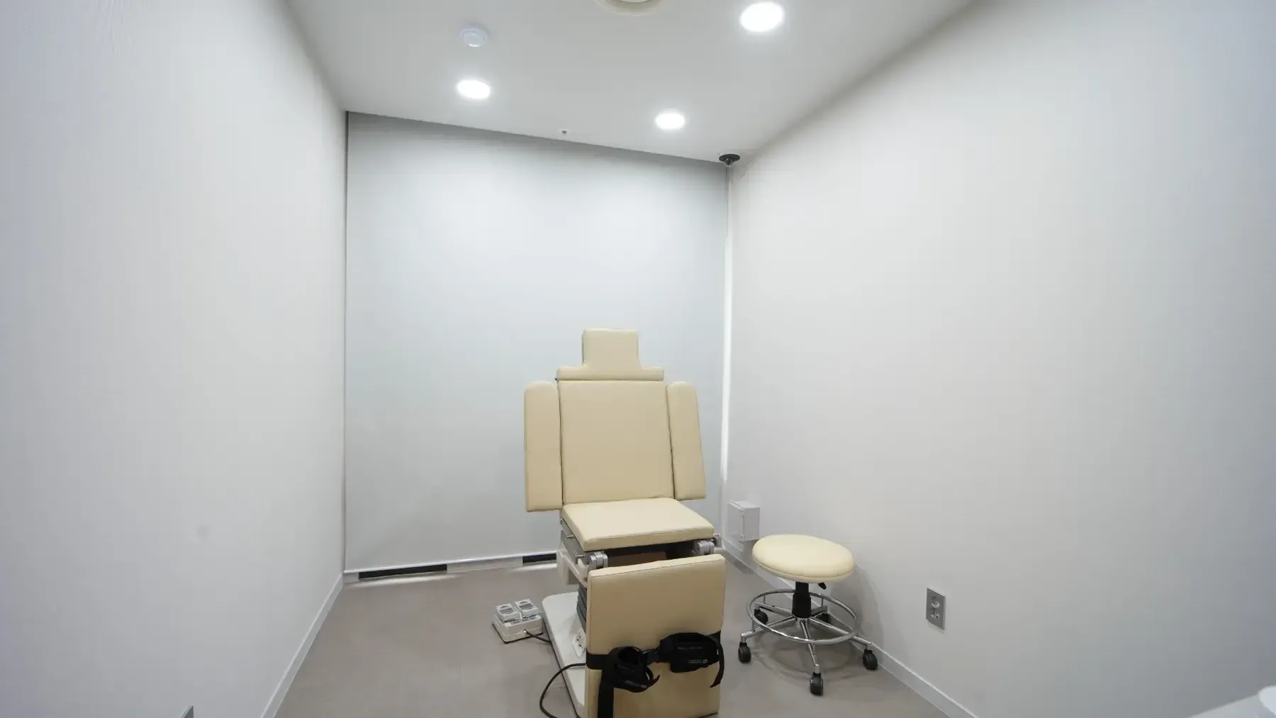 Treatment room at Bellis Clinic