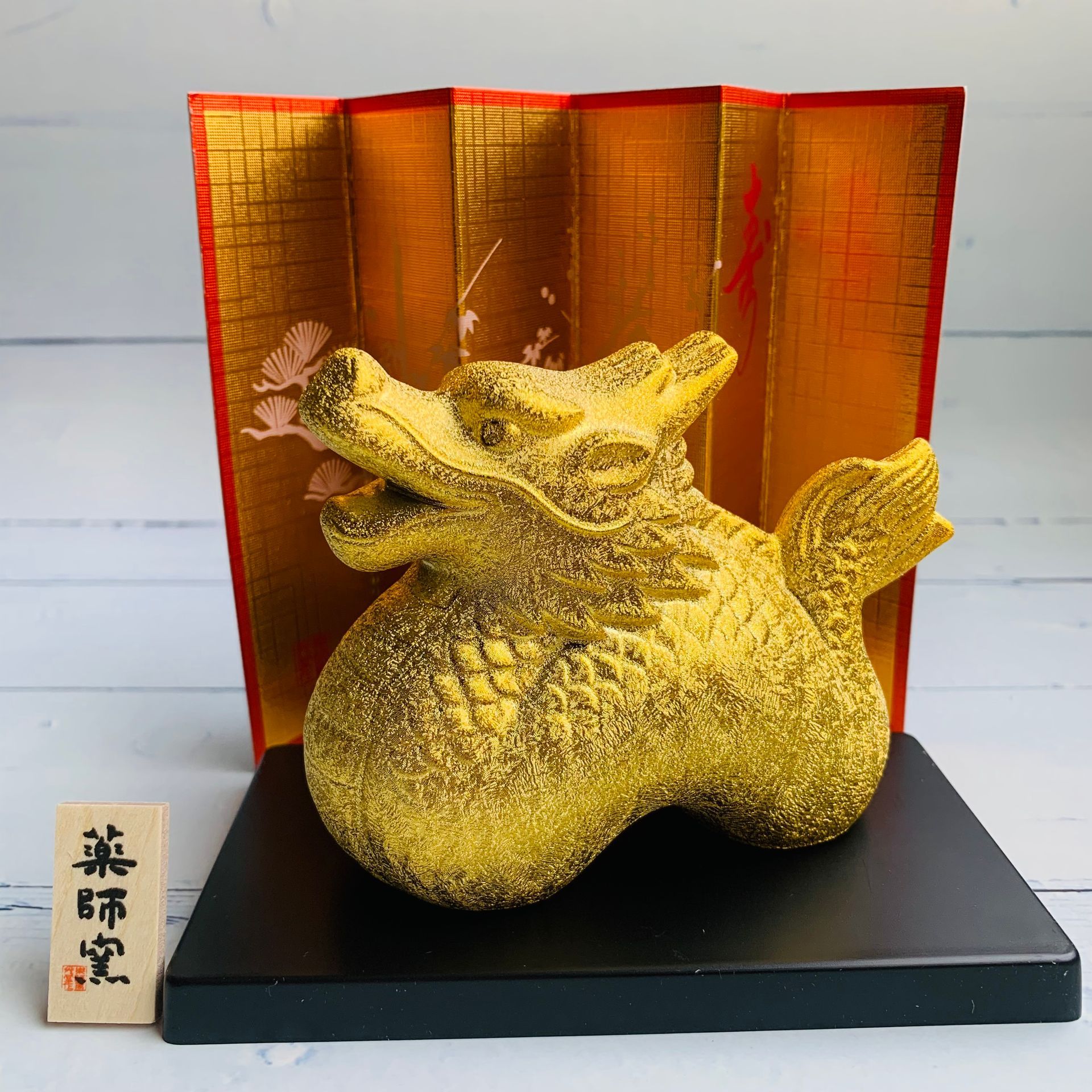 [Dragon] Golden Radiance Auspicious Dragon - Dragon Mascot - Brings wealth, wisdom, career success, and peace.