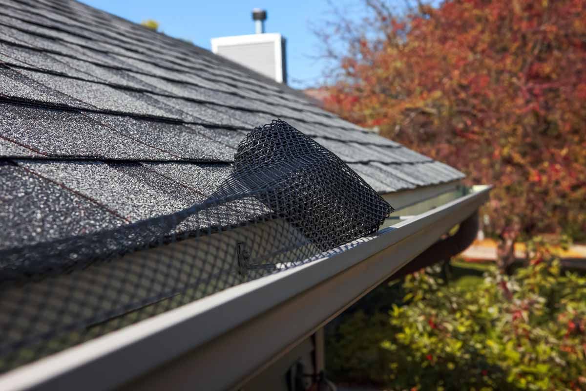 rain gutter installation