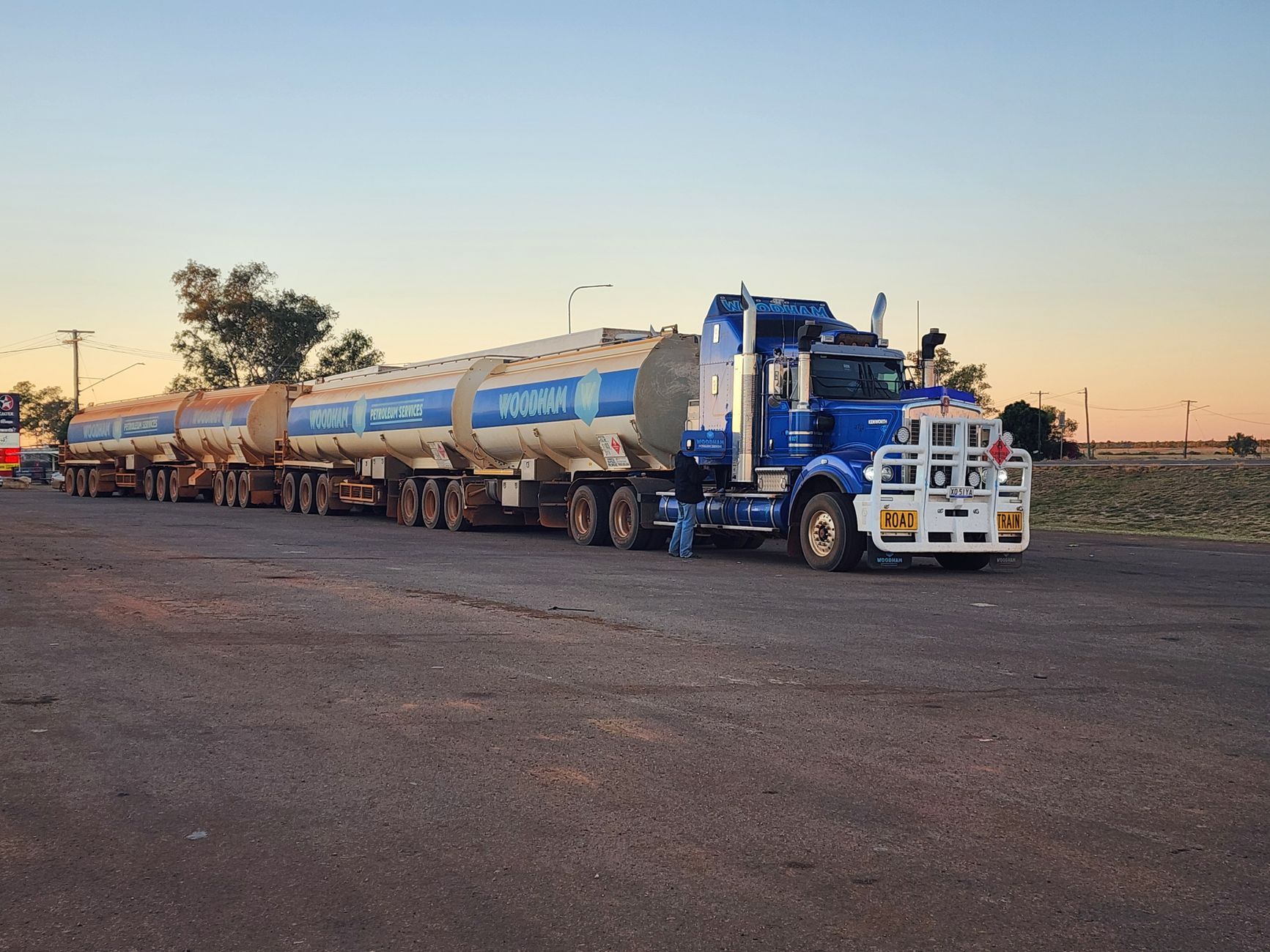Highway truck receiving mobile breakdown support in regional WA