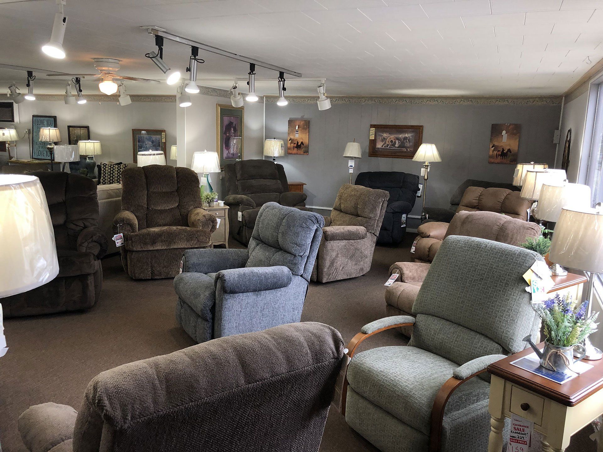 Furniture Showroom Outside of Saegertown, PA