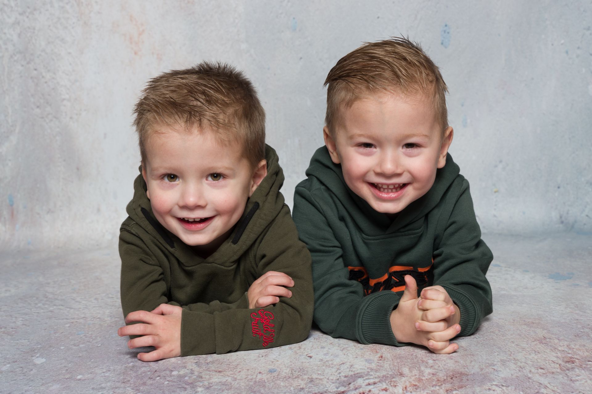 kinderen op de foto, in de fotostudio in Tiel, hartje Betuwe