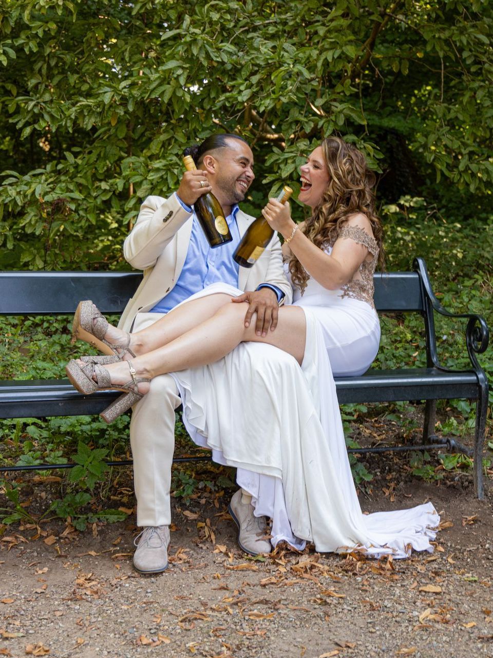 Trouwen met de leukste fotograaf op jullie huwelijk. Bruidsfotograaf Tiel en de Betuwe, maakt spontane trouwfoto's