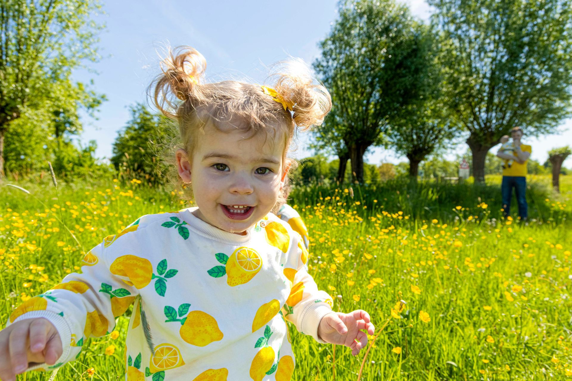 Zomer fotosessie, kinderen, buiten op de foto, zomer foto
