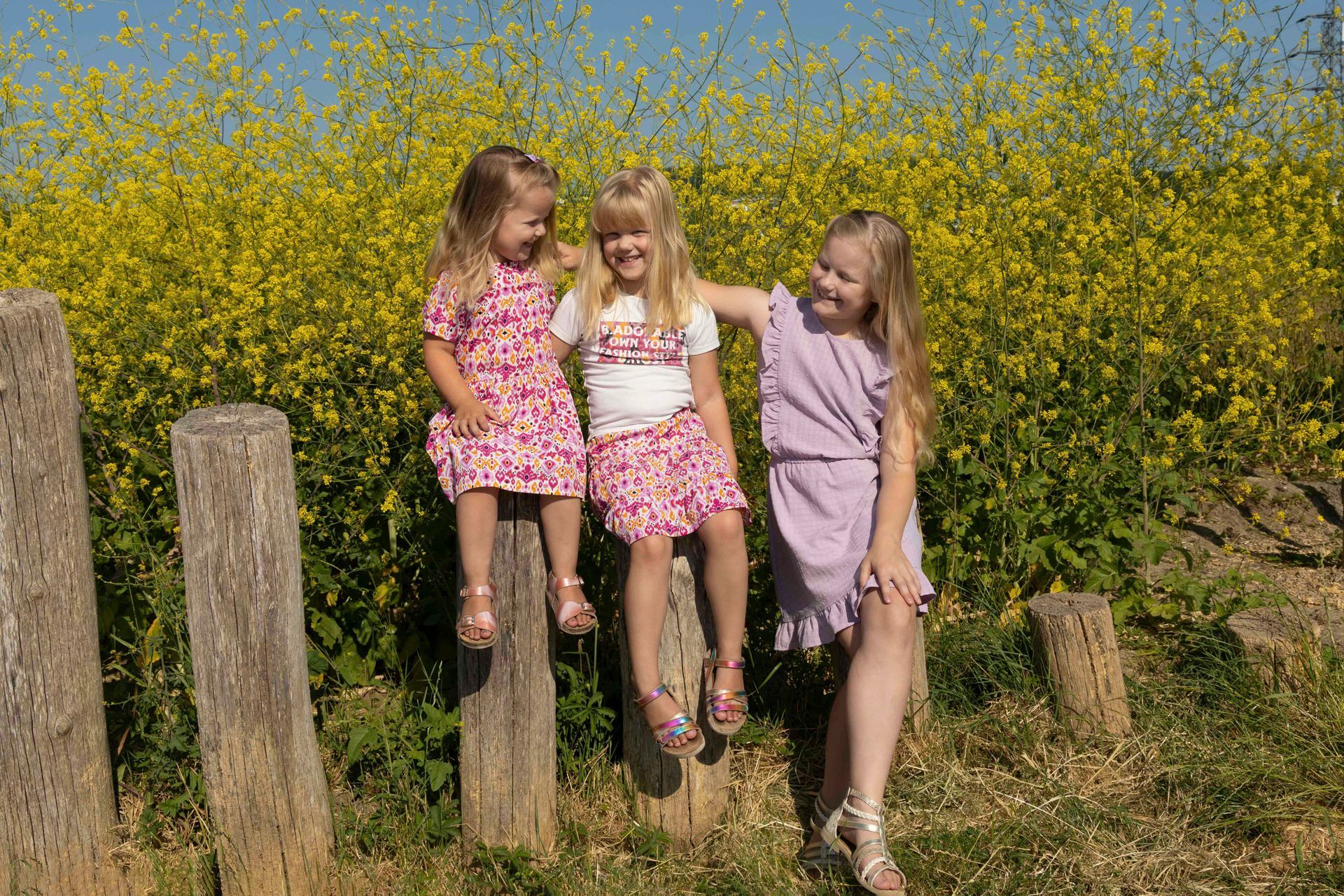 Zomer fotosessie, kinderen, buiten op de foto, zomer foto