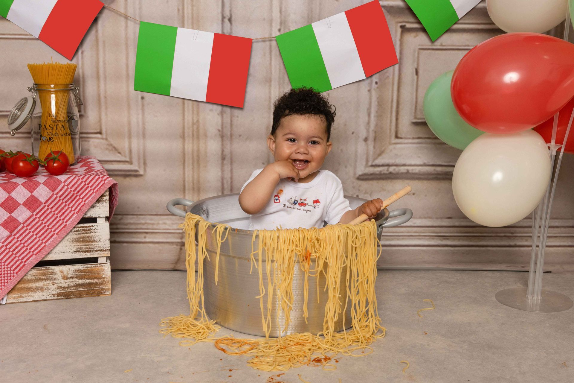 Cakesmash fotoshoot, de kinderfotograaf van tiel en de betuwe, cakesmash thema
