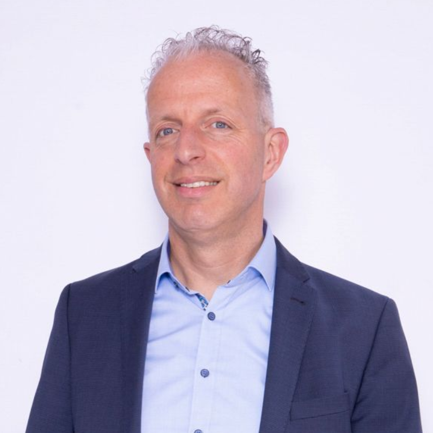 Waarom is een goede profielfoto belangrijk? Ontdek wat een goede profielfoto uitstraalt en waarom het soms tijd is voor een nieuwe foto van jezelf. gemakkelijk en snel nieuwe profiel foto zonder gedoe!