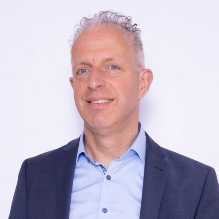 Profielfoto laten maken in Tiel | LinkedIn, CV & Social Media, Zakelijk