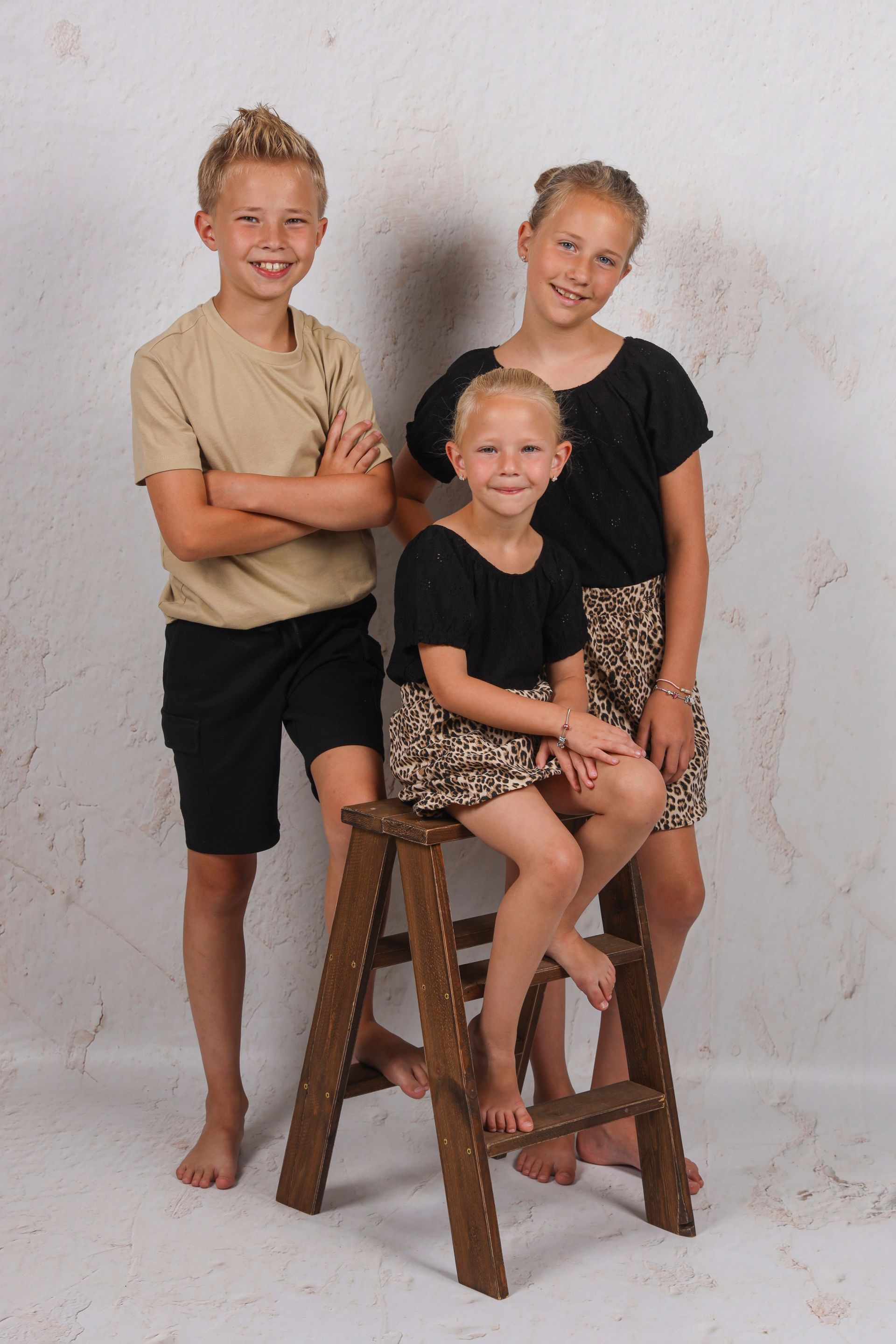 broer zus foto, de leukste schoolfoto, broer/zus foto, schoolfotograaf, tiel, Lisenka Pauw Fotografie