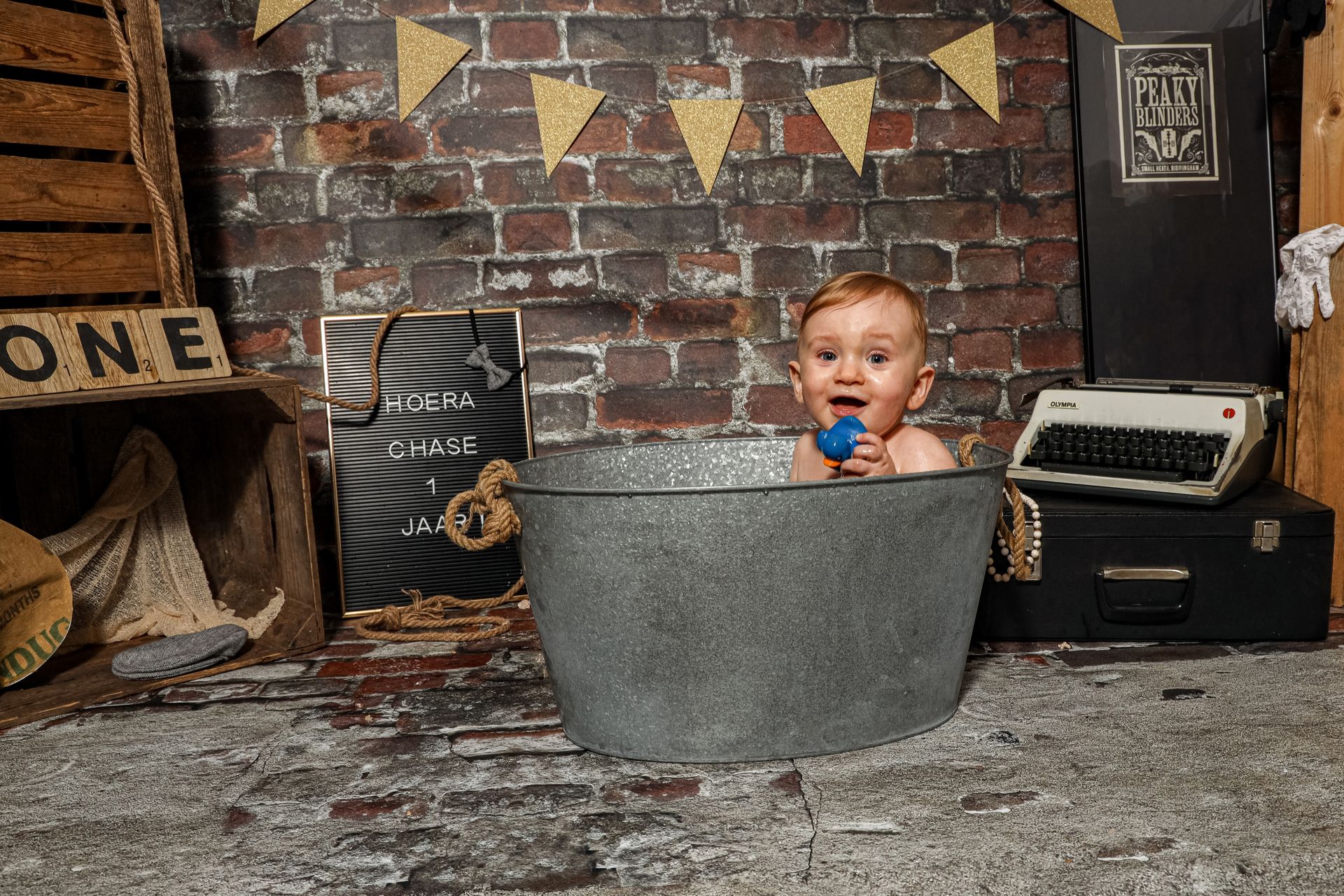 Plezier en gezelligheid bij de Cakesmash in de fotostudio bij Lisenka pauw Fotografie