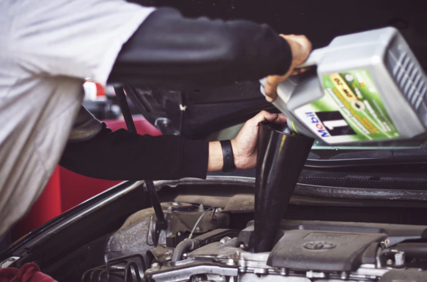 UNDERSTANDING YOUR VEHICLE’S FLUIDS | Autotrend Auto Repair