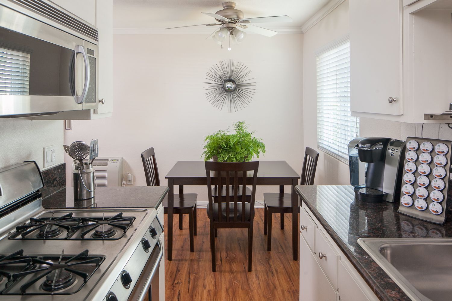 Porto Bella apartment interior, kitchen