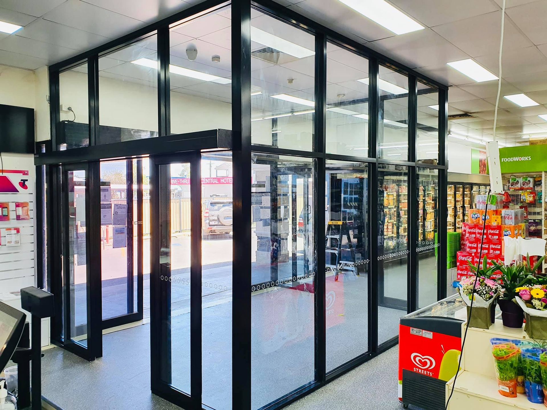 A Grocery Store Entrance — Innisfail Glass & Aluminium in Mission Beach, QLD