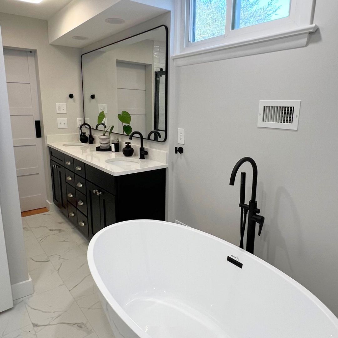 Beautiful Bathroom Remodel with Soaking Tub
