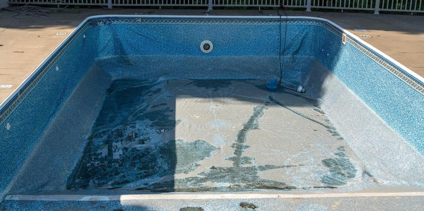 empty dirty pool
