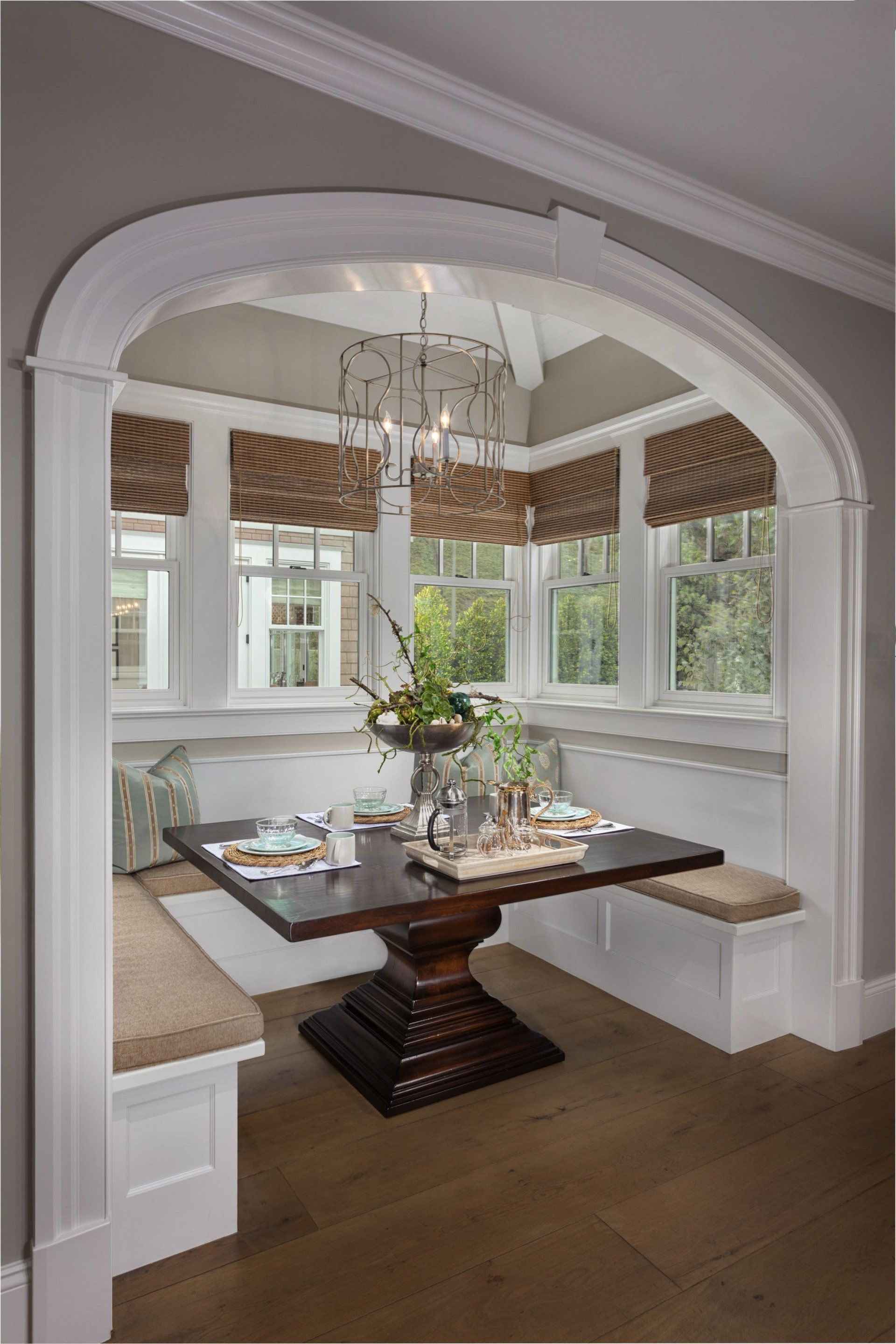 Kitchen dining nook in a Newport Beach house designed by Oatman Architects