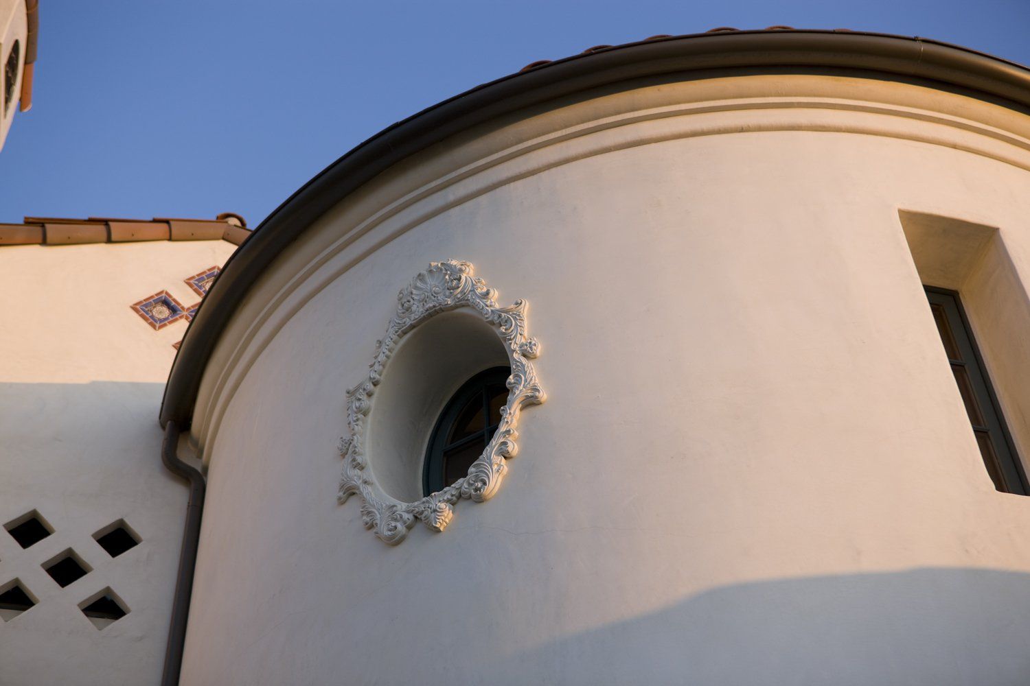 Ladera Ranch Santa Barbara exterior designed by Oatman Architects