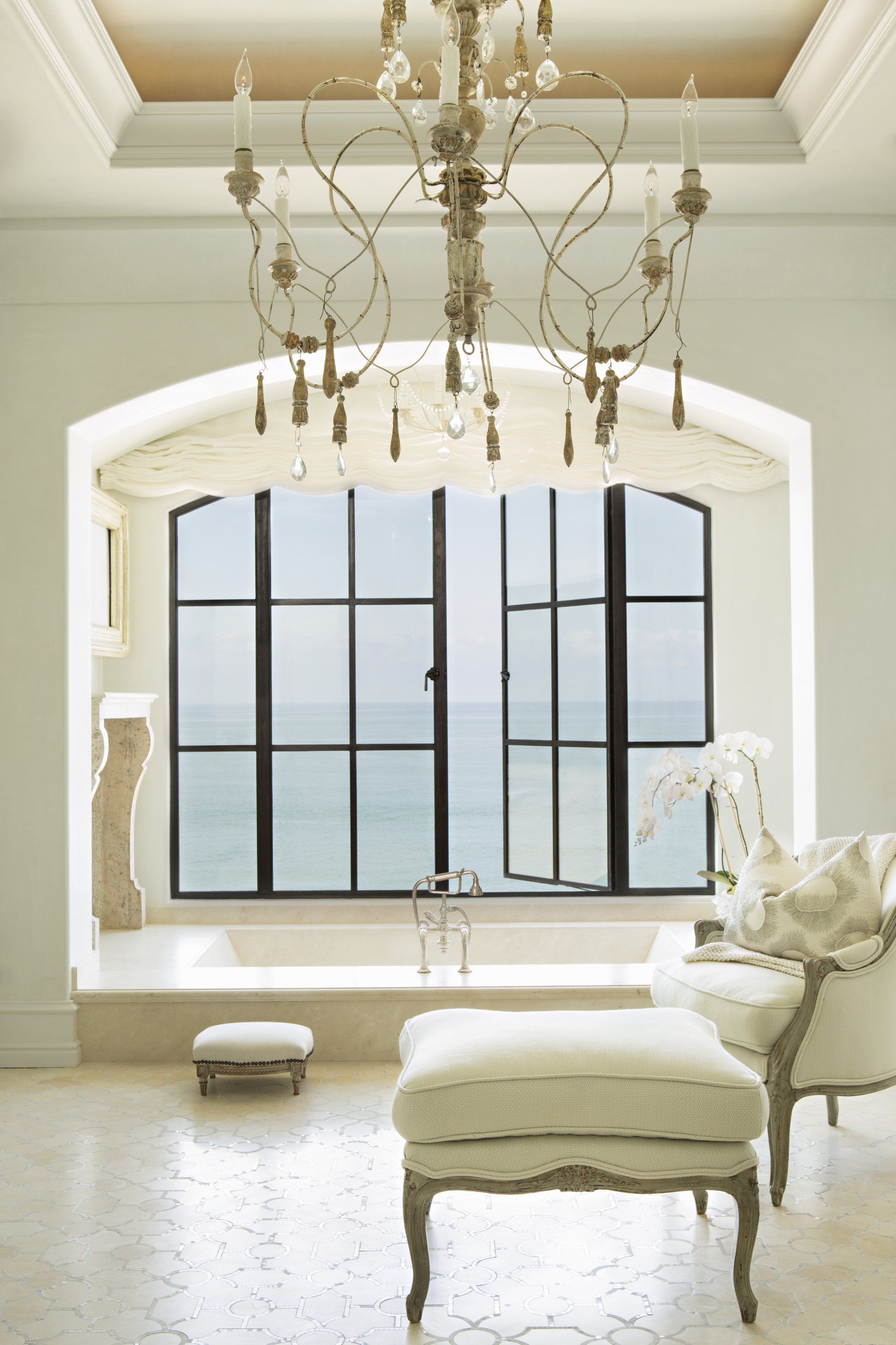 bathroom in a Southern California house designed by Oatman Architects