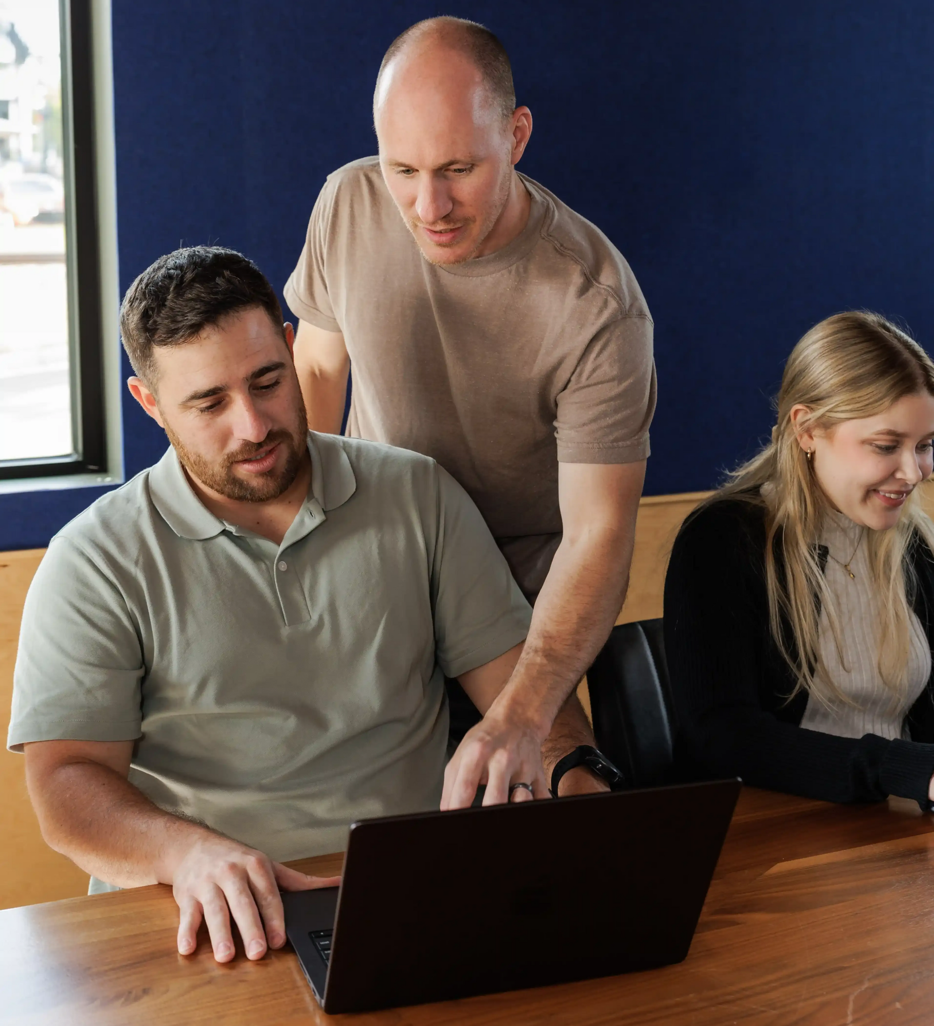Career Coach Adam Broda Guiding Client Through LinkedIn Improvements