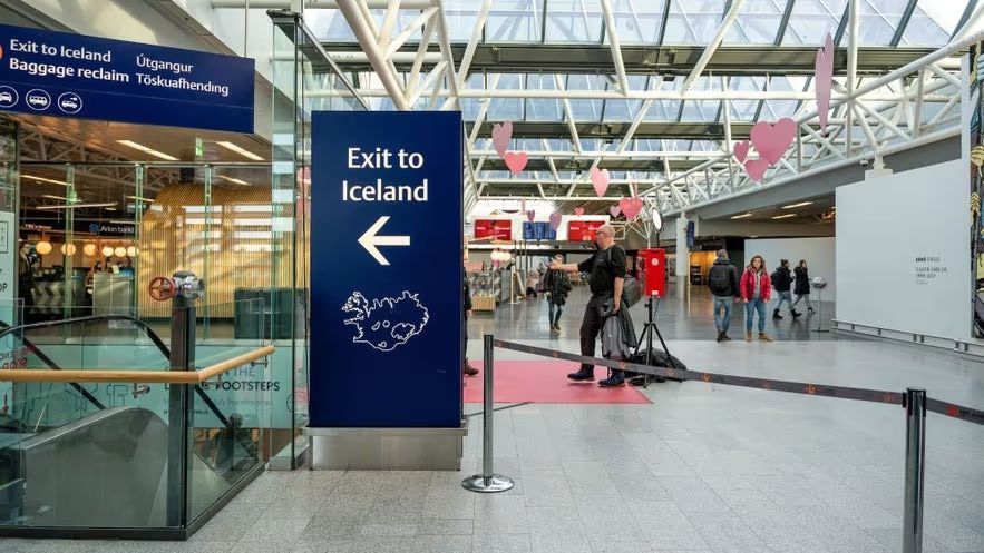 Keflavik airport taxi transfer service