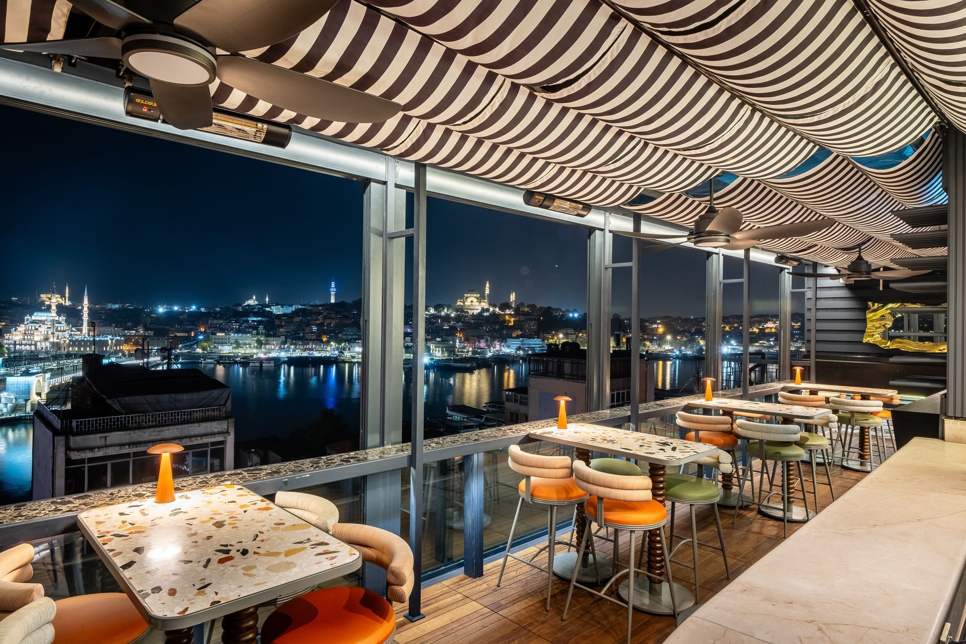 Momento Golden Horn Hotel