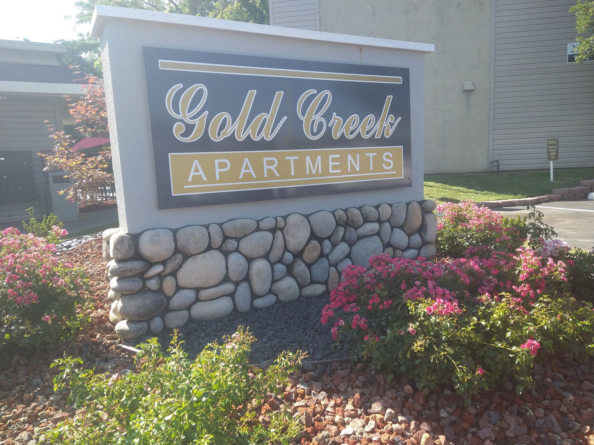 Gold Creek Apartments
