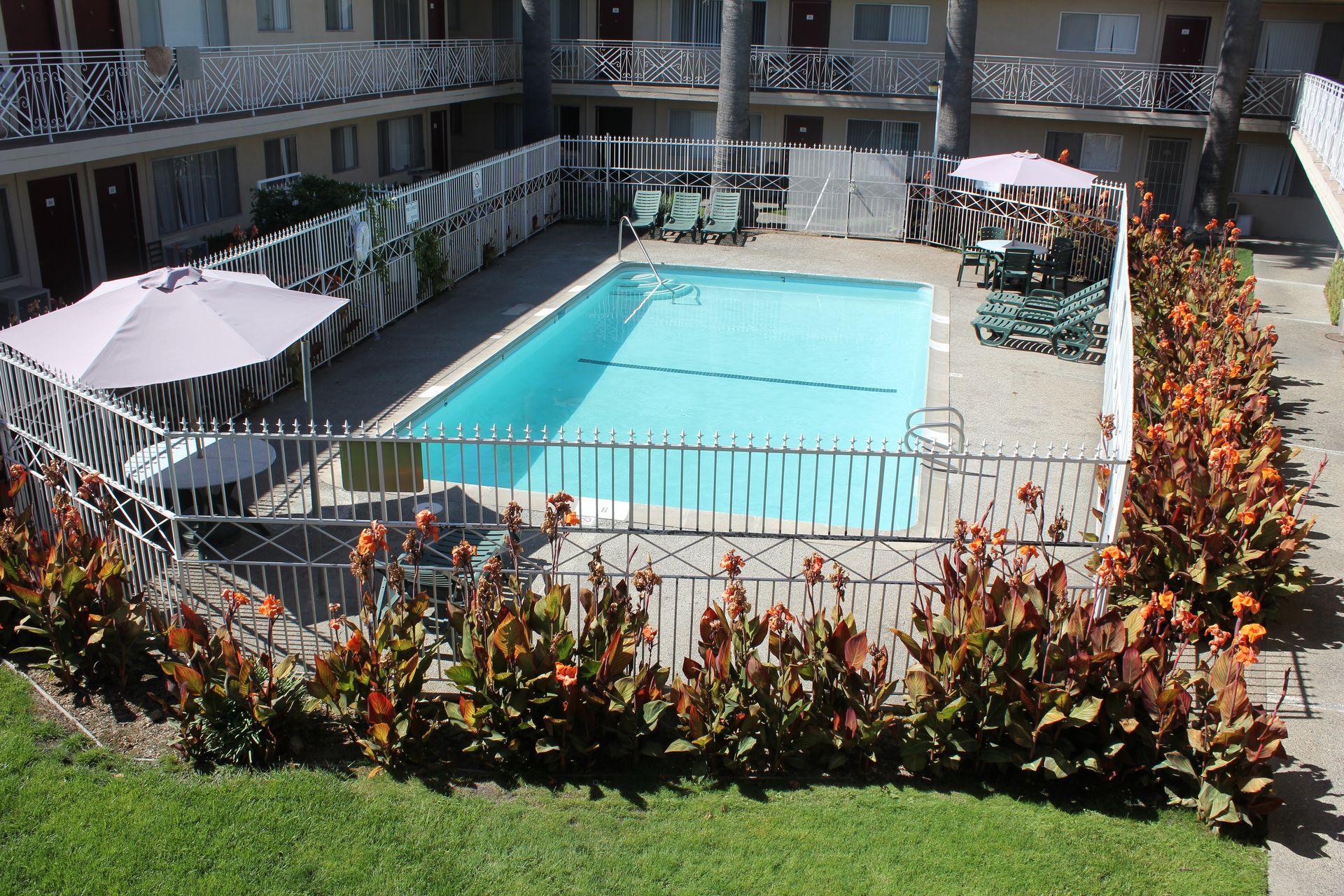 Royal Arms Apartments