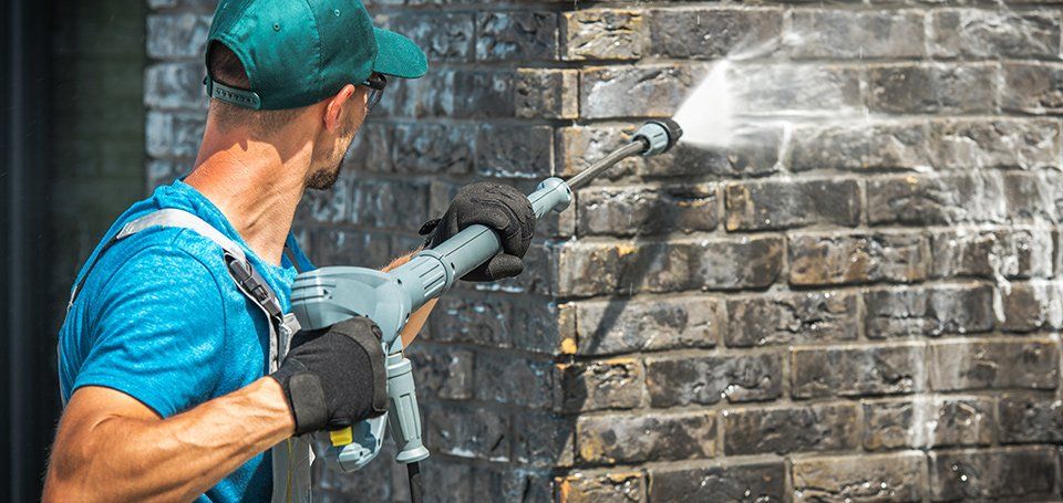 Professional pressure cleaning of bricks. Adelaide and Melbourne