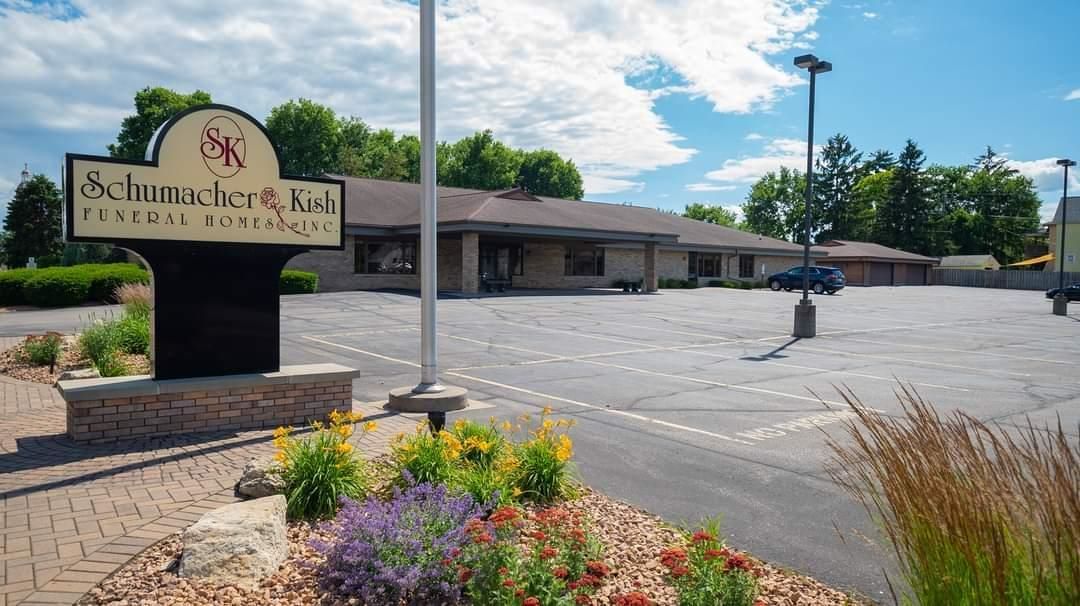 La Crosse, Wi SchumacherKish Funeral and Cremation Services(00)
