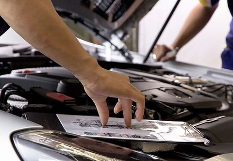 auto service technicians