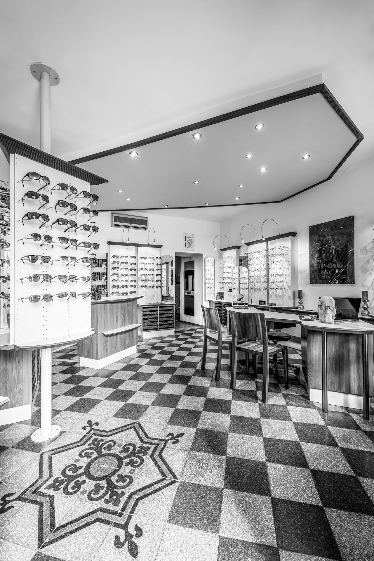 Brillenmodell Ihres Optikers in Baden