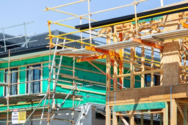 Schoonmaak tijdens bouwproject en voorbereiding op oplevering