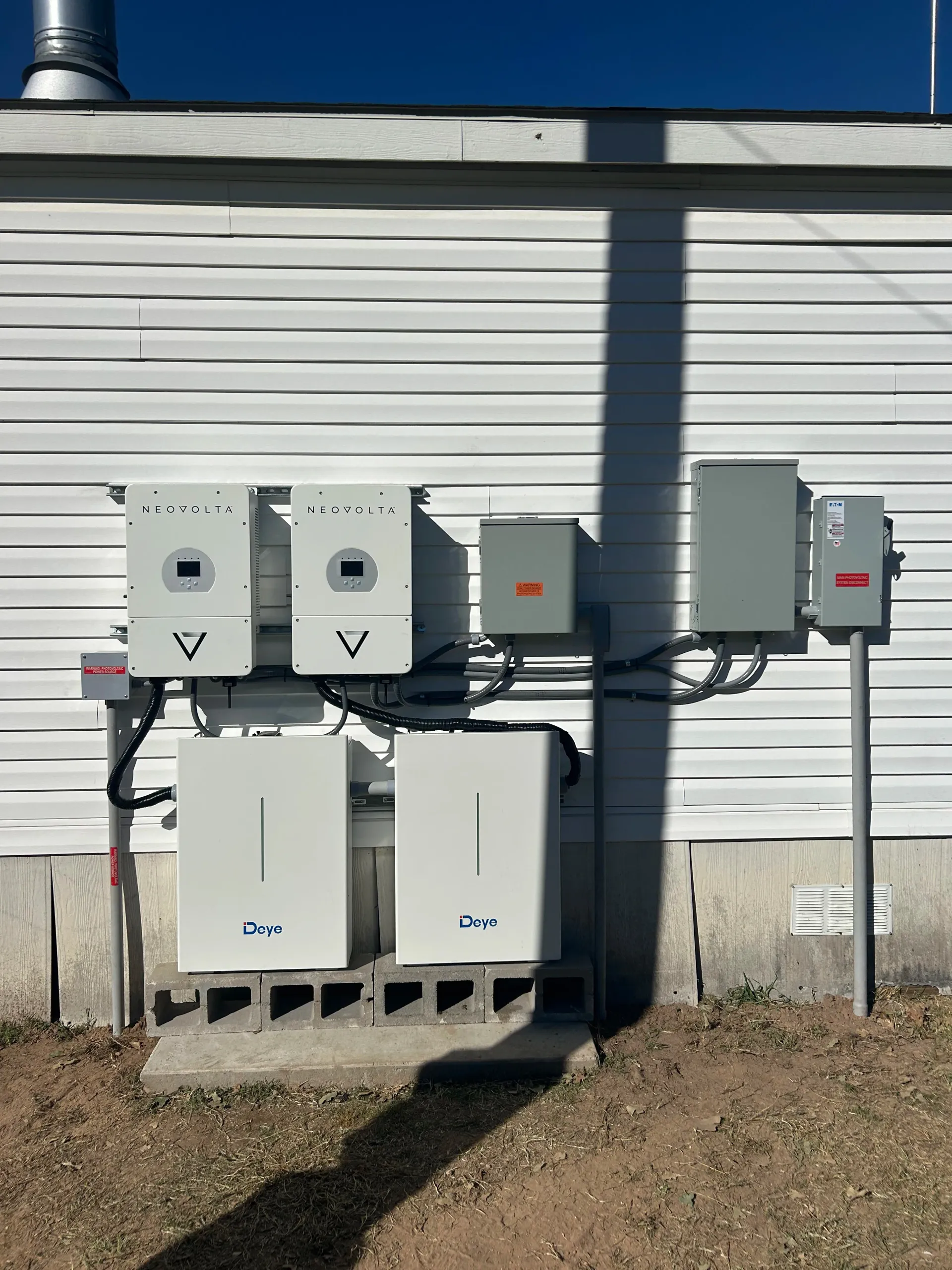 Hybrid solar and battery system installed in North Texas
