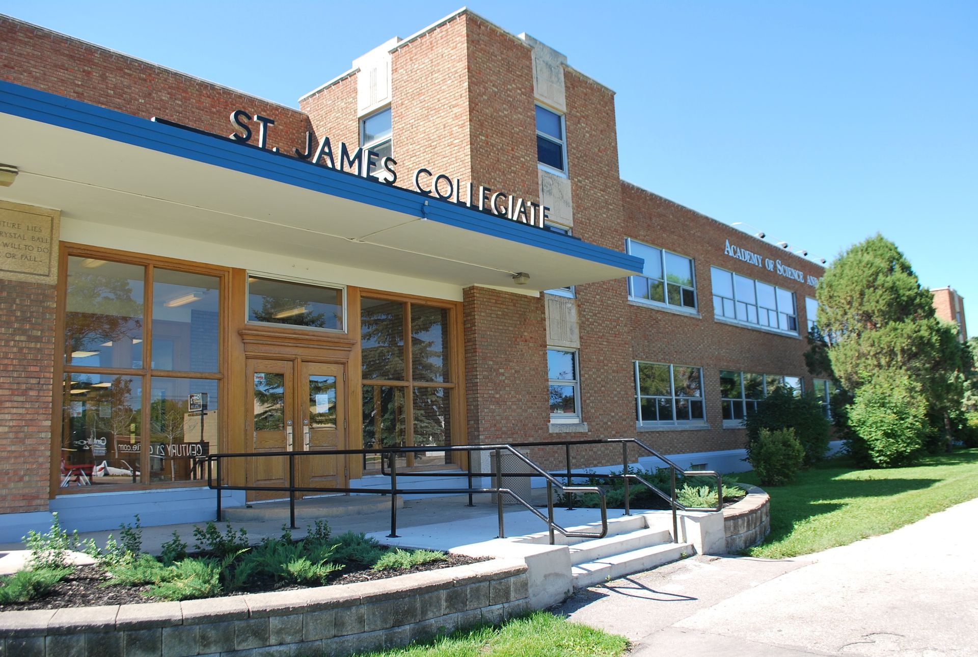 St. James Collegiate