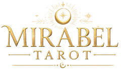 Logotipo dorado de “MIRABEL TAROT” con una luna creciente y una estrella en la parte superior.
