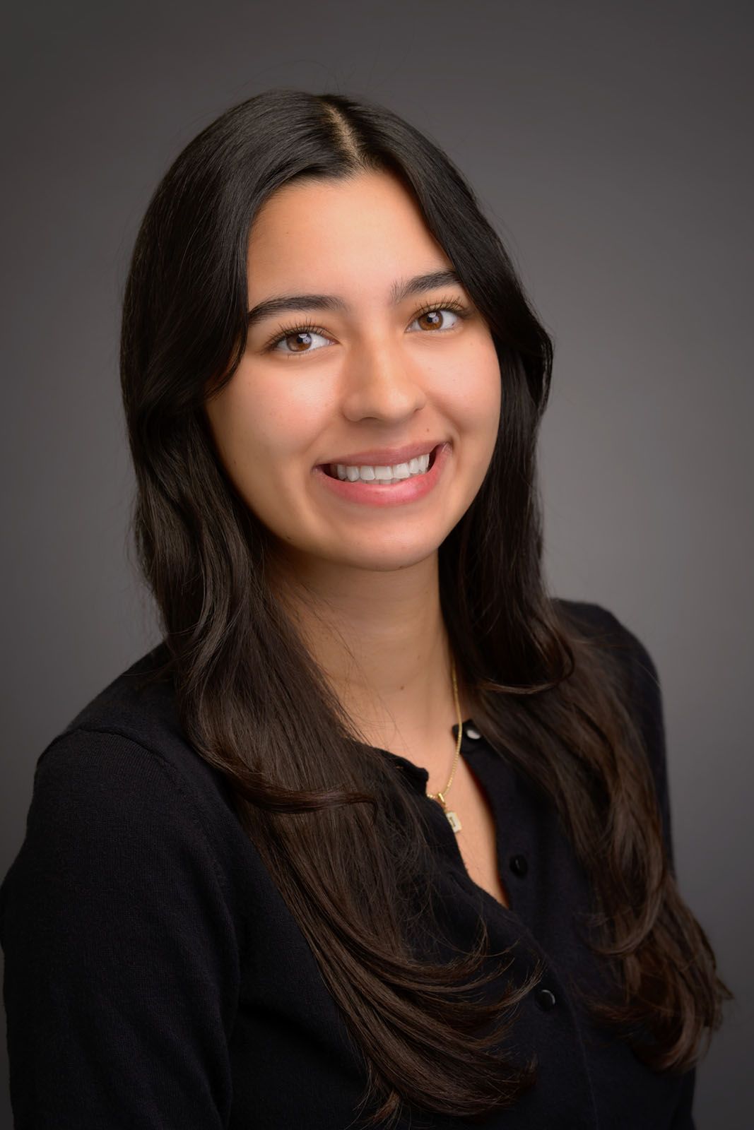 Headshot of Isabella Fernandez of G. B. group Inc