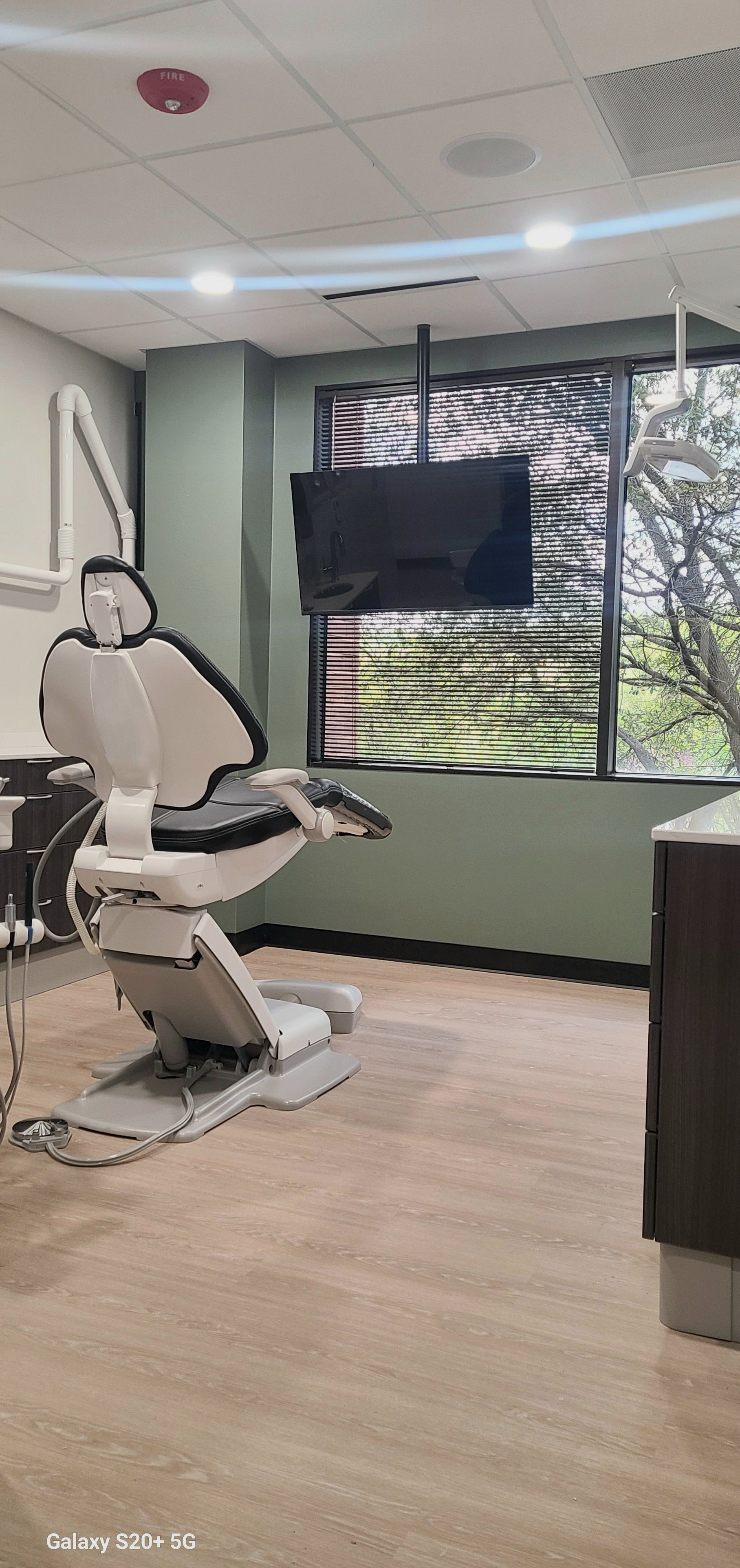 Dental hygiene room
