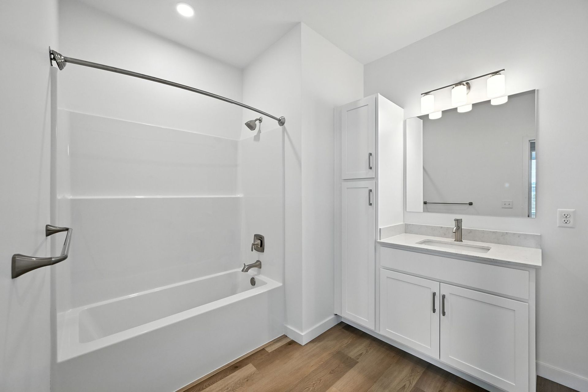 Two Bedroom Second Bathroom