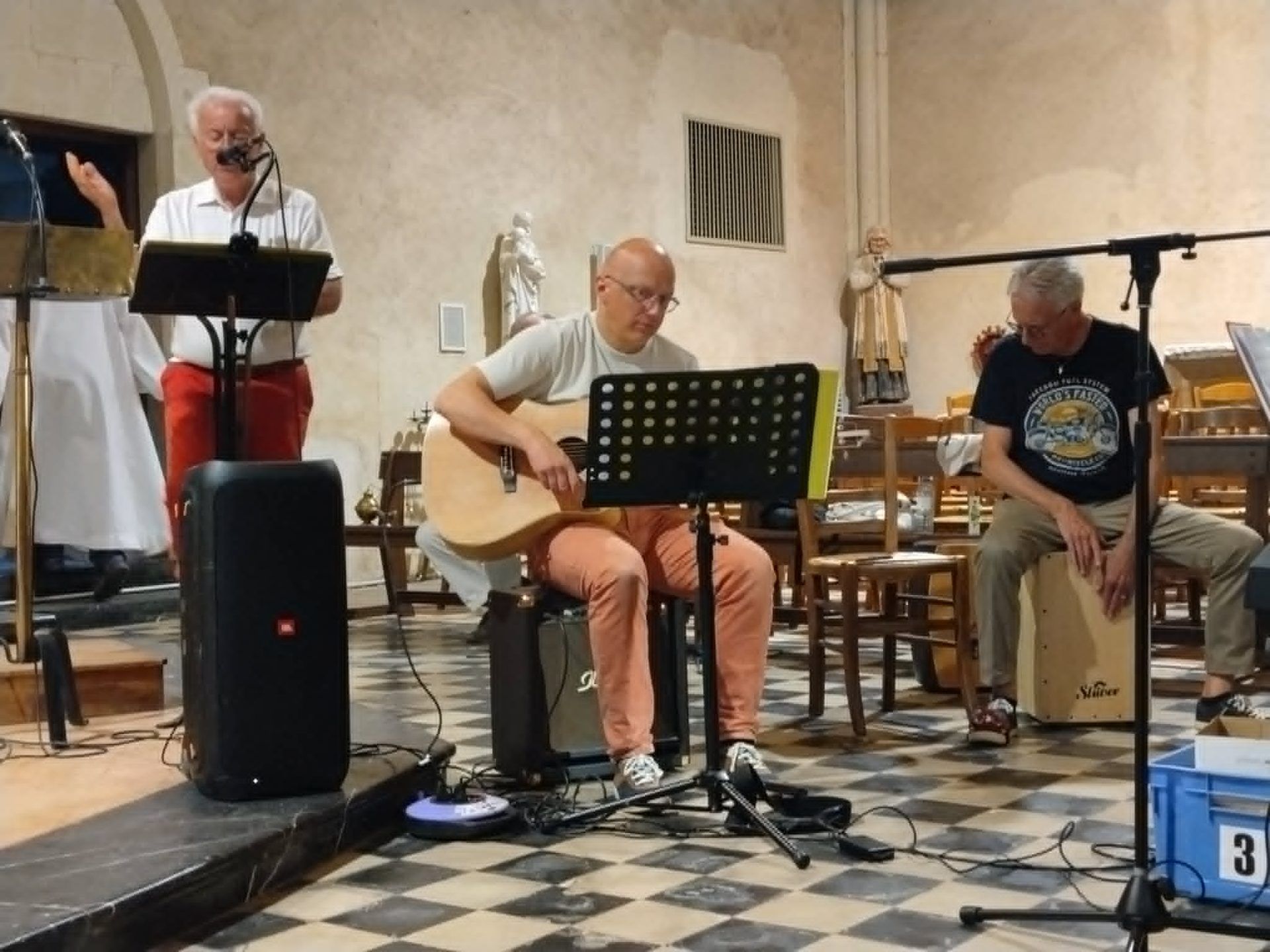Les musiciens d'une soirée de louange