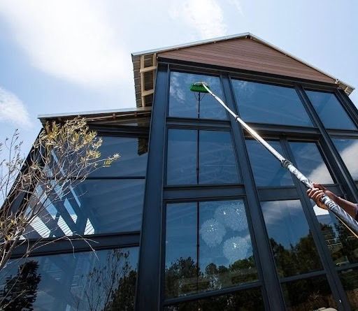 Window cleaning commercial