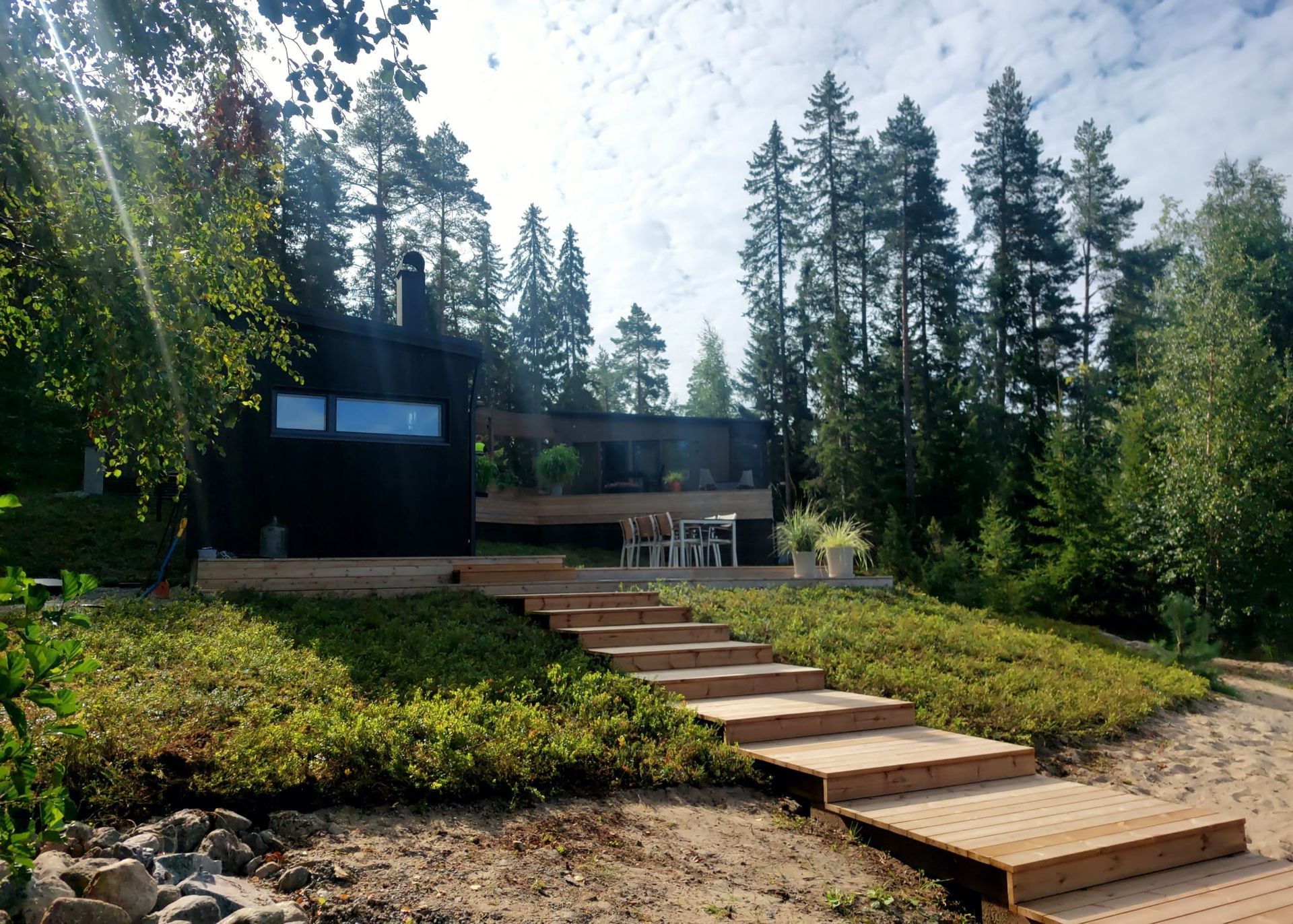 Kunttapiha meren rannassa