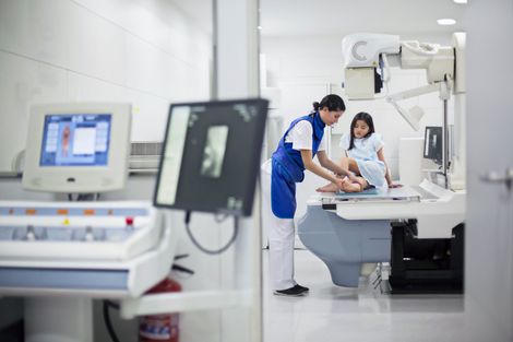 X-ray with Patient — Burton, MI — BURTON URGENT CARE