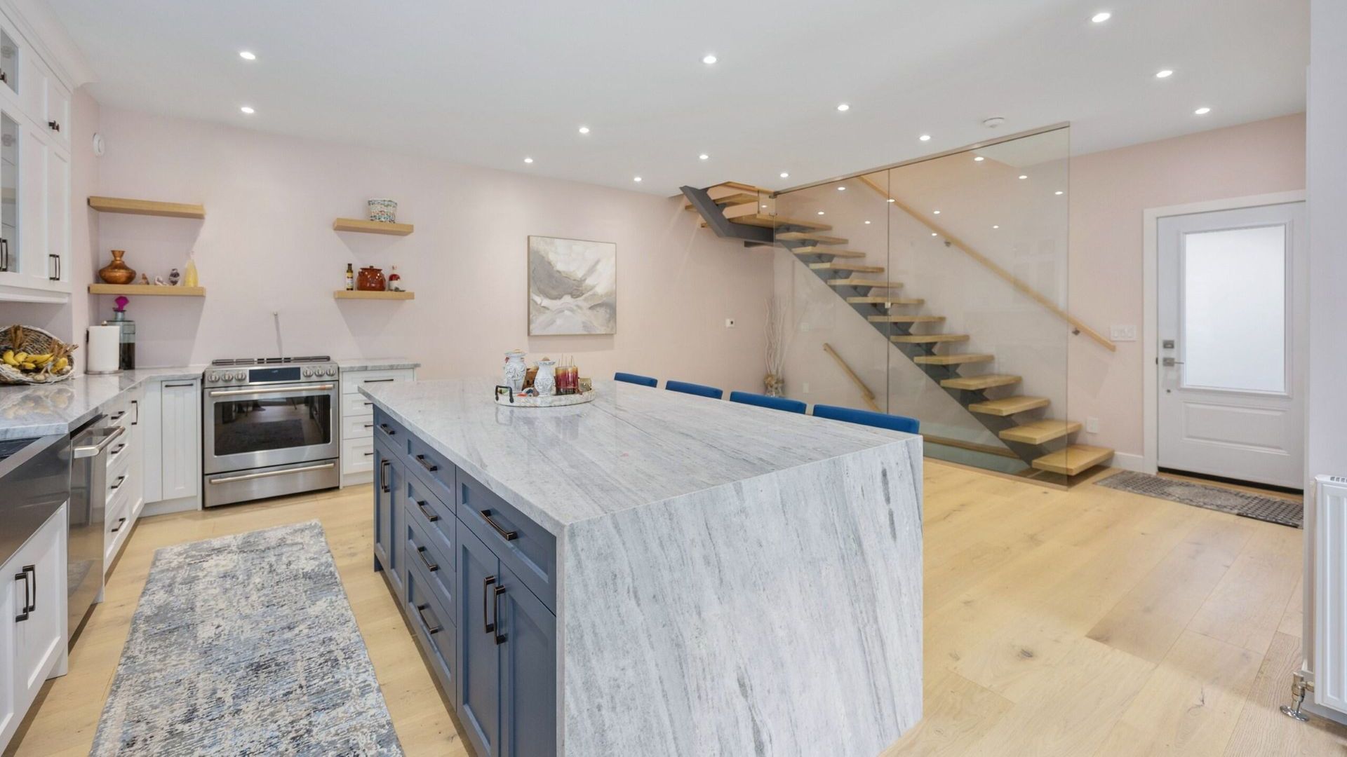 Custom home renovation, Home renovation contractors, Toronto