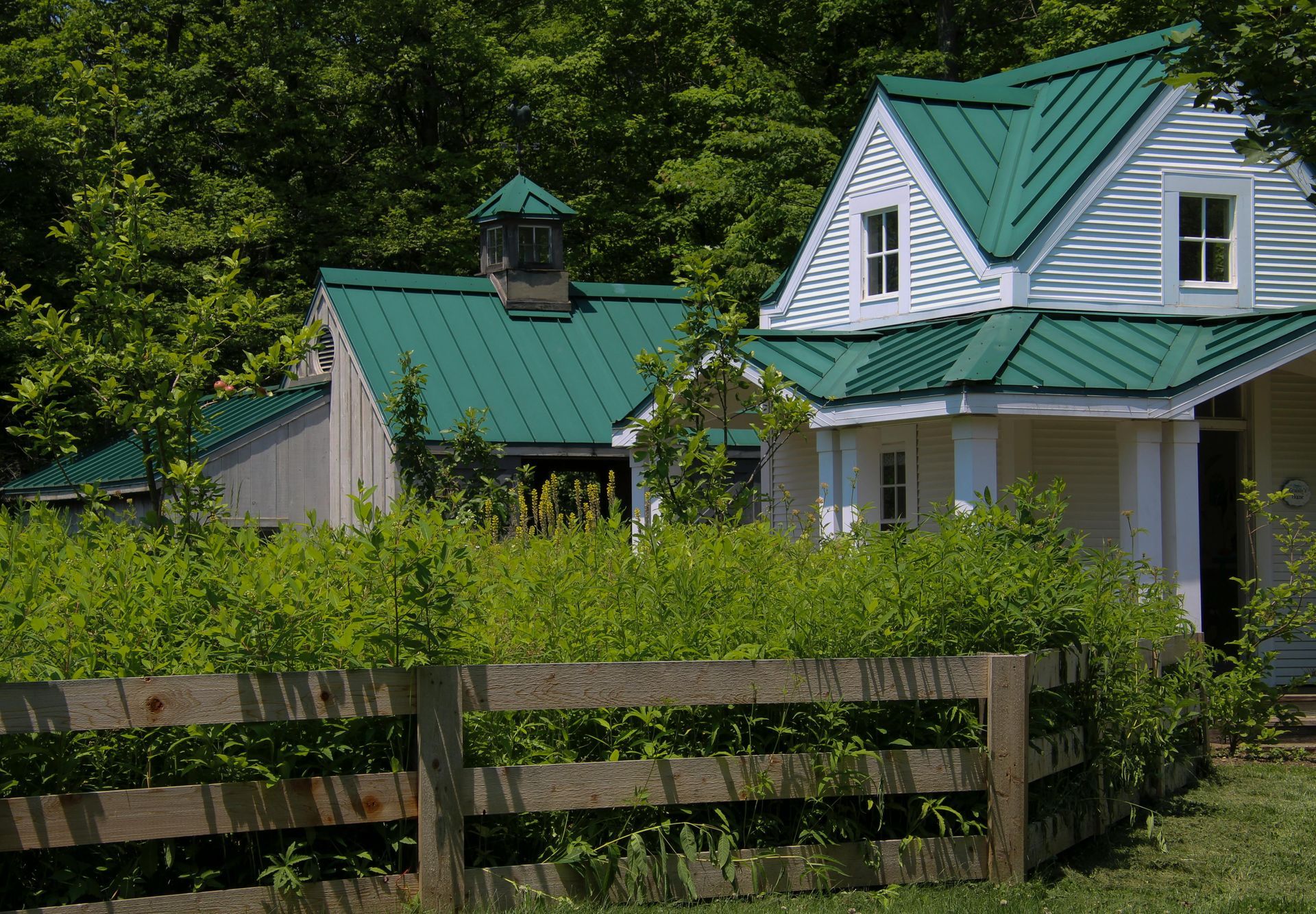 Laneway Home Builders, construction contractors in Toronto