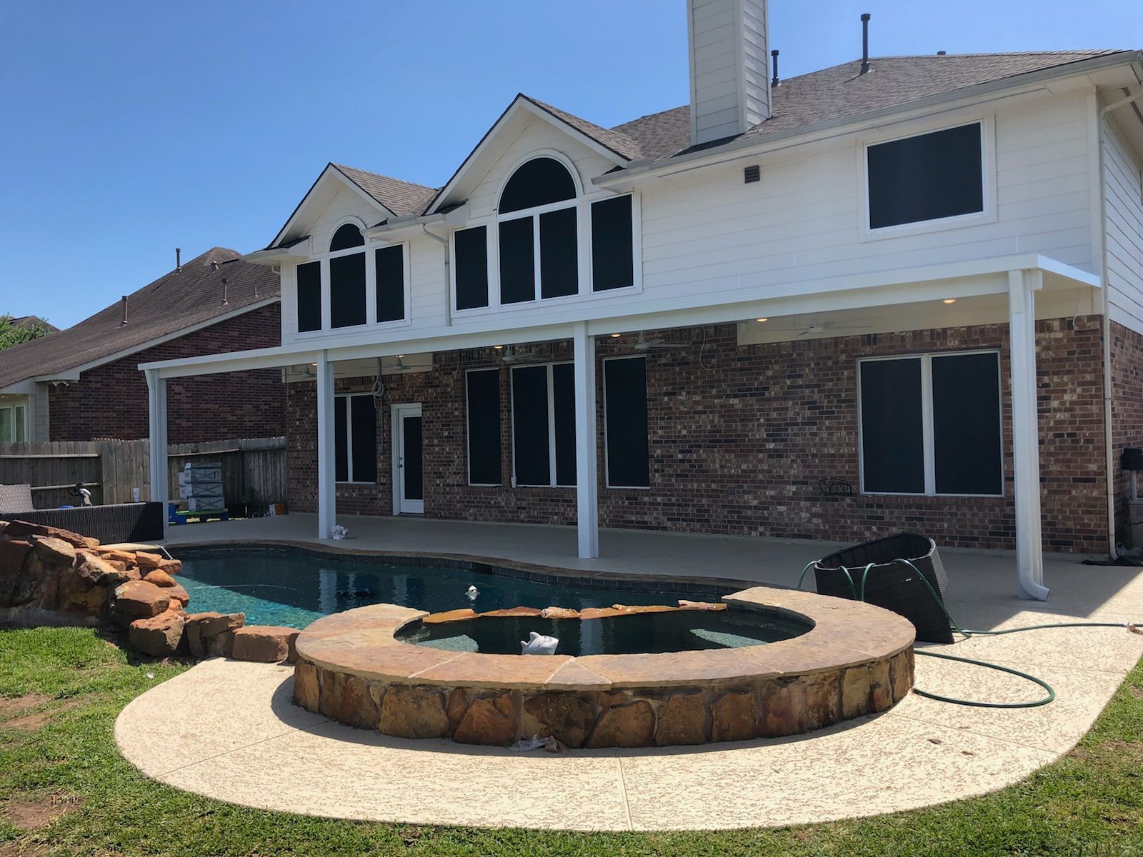HOA-compliant aluminum patio cover