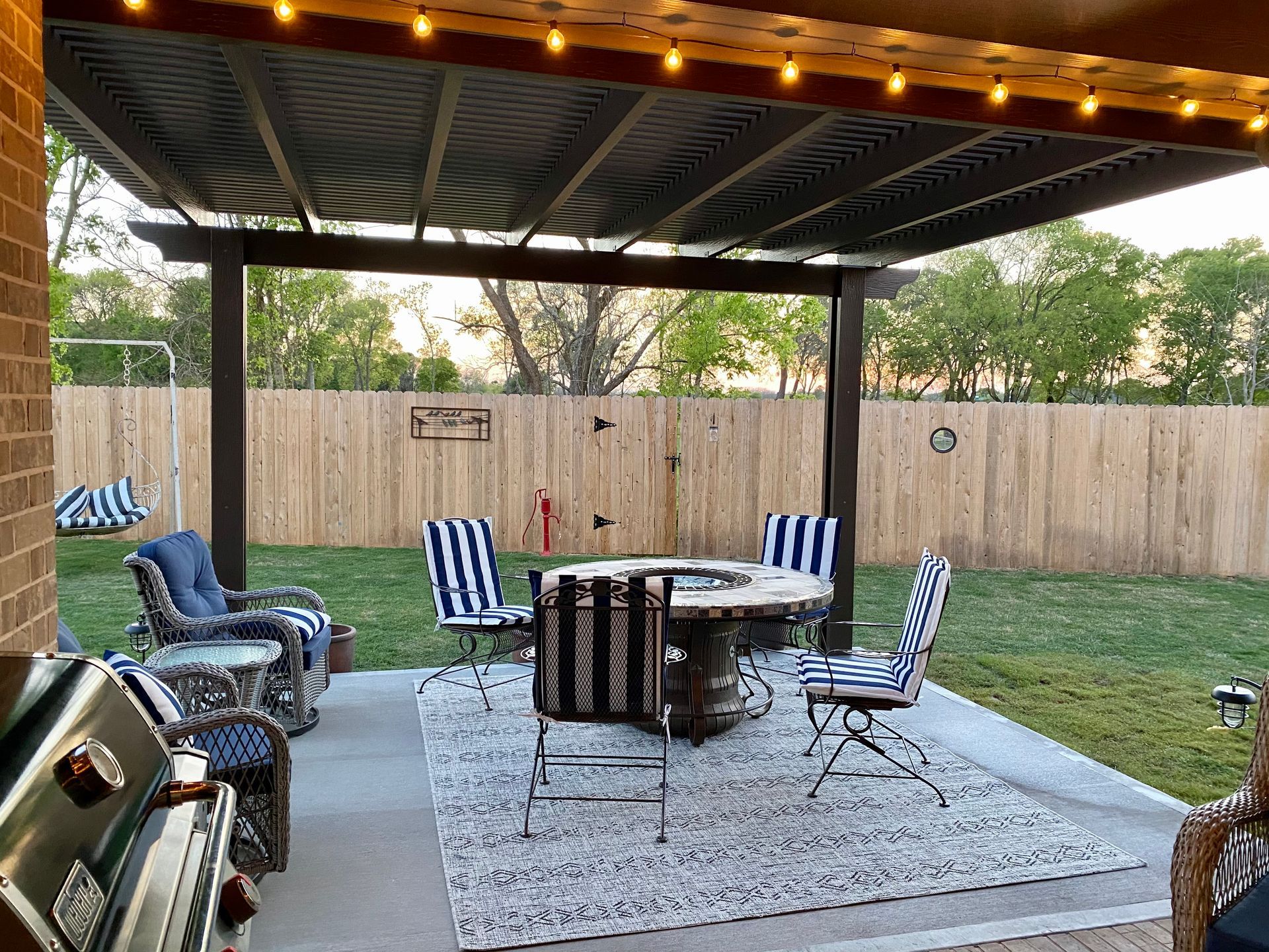 Custom pergola design providing 70% shade for a Houston backyard.