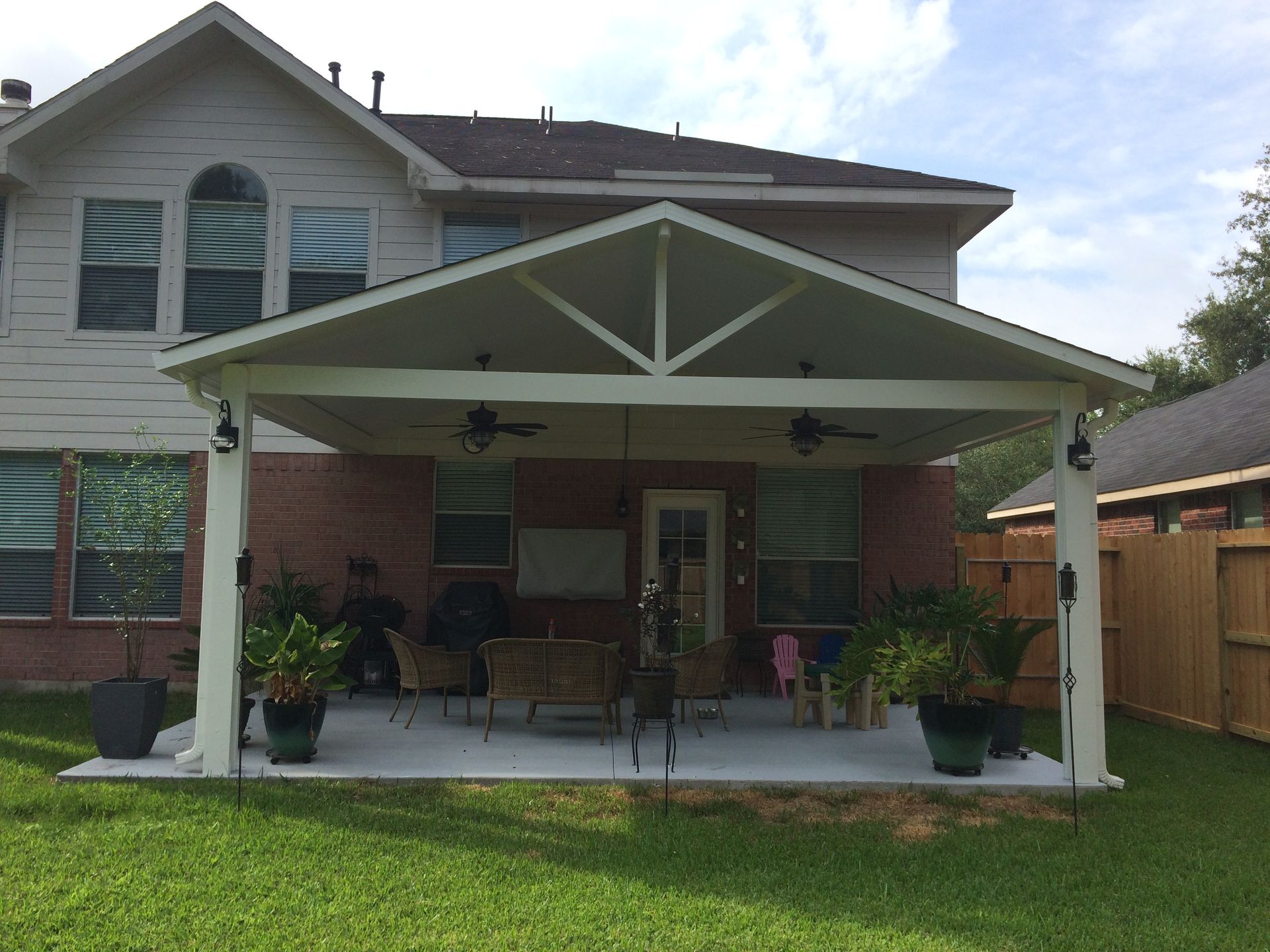 Alumawood patio cover resembling real wood