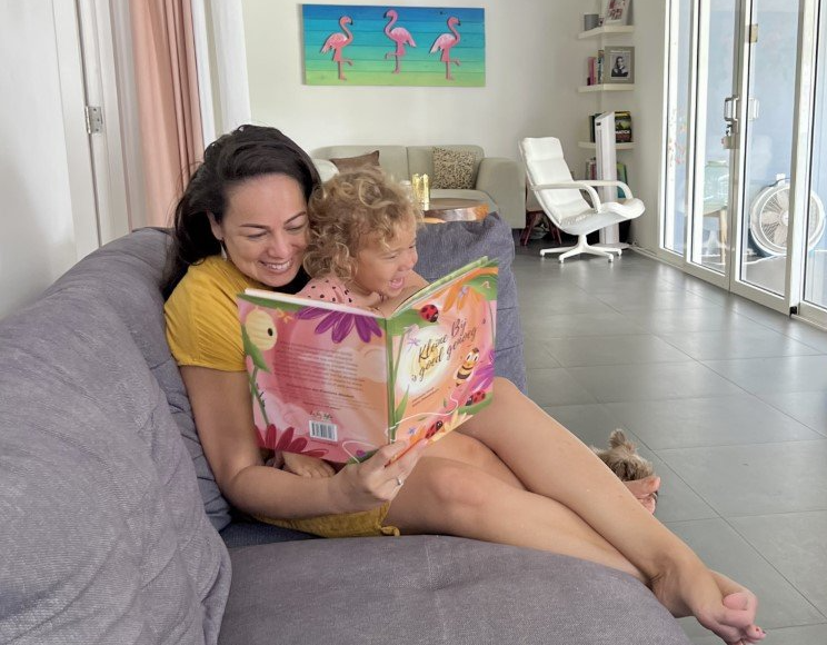 Kleine Bij is goed genoeg, matia, mindset boek, boeken kind, boek zelfvertrouwen kind, kleine bij
