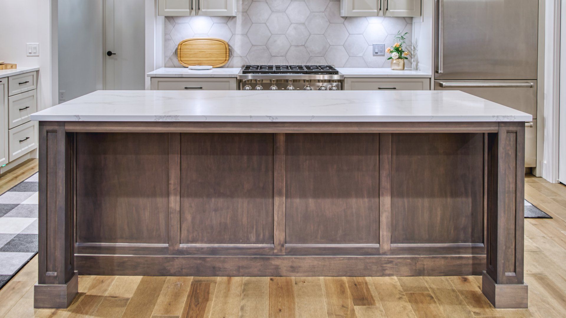 Bannon&Ferrari- grand kitchen island